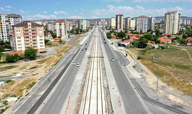 Raylı sistem hattı üzerinde çalışmalar sürüyor