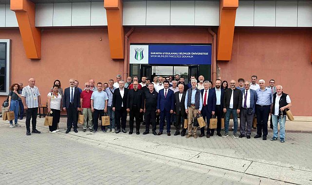 Rektör Sarıbıyık basın mensuplarıyla bir araya geldi