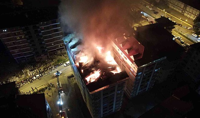 Rize'de bir binanın terasında yangın çıktı