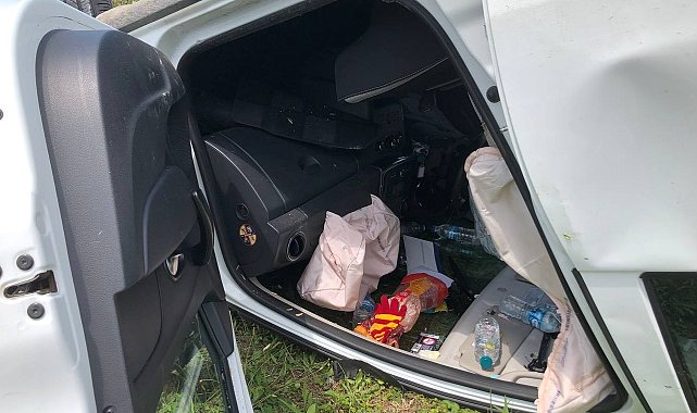 Rize'de kırmızı ışıkta geçen sürücü kazaya neden oldu: 3 yaralı