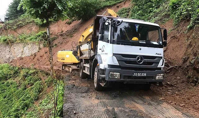 Rize&#039;de yağışlar heyelanlara neden oldu