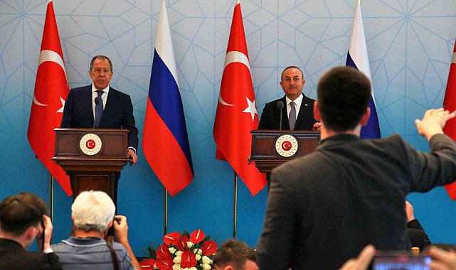 Rusya Dışişleri Bakanı Lavrov: "Tahılların limanlardan çıkması için Zelenski'nin sadece talimat vermesi gerekiyor"