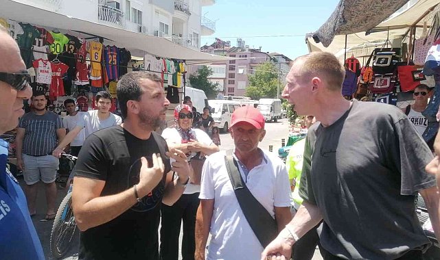 Saat çalan Rus turist aileye esnaftan suçüstü