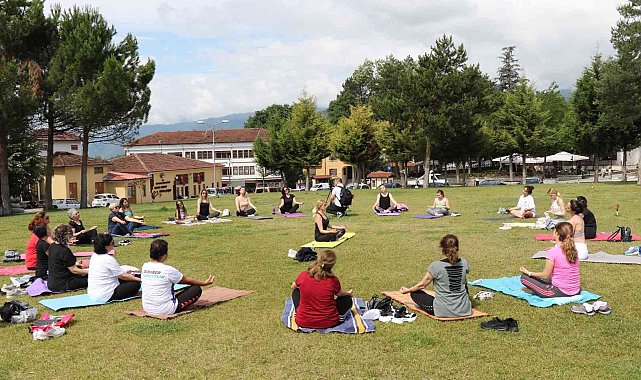 Safranbolu&#039;da kadınlar bir araya gelip yoga yaptı