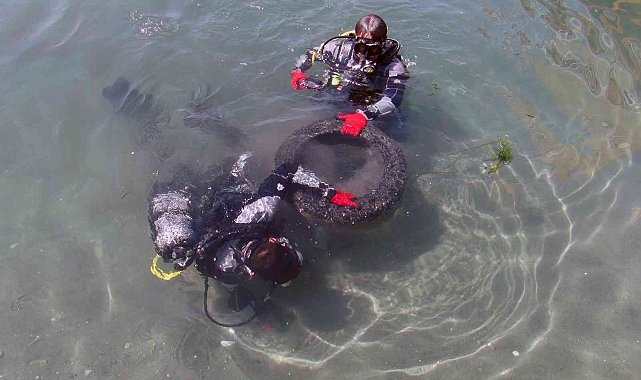 Sahil Güvenlik ve polis dalgıçları Kadın Azmağını temizledi