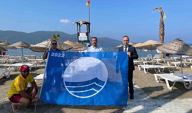 Sakin Kent Akyaka plajı &#039;Mavi&#039; gerdanlığını taktı