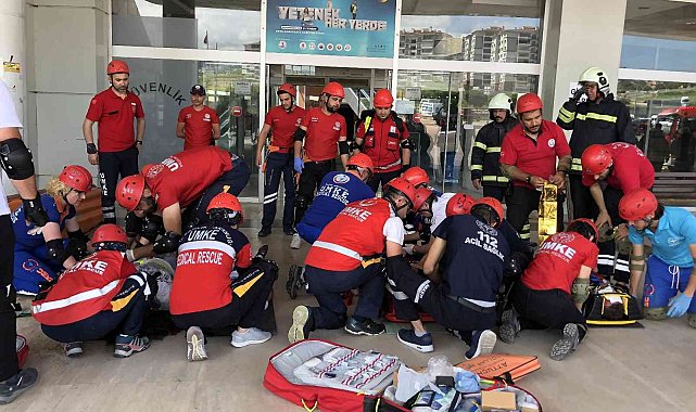 Samsun&#039;da gerçeğini aratmayan tatbikat