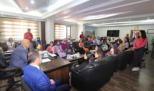 Samsunlu öğrenciler Başkan Pekmezci ile bir araya geldi