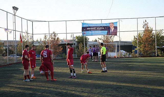 Sanayi esnafı 25 yıl sonra turnuvada ter döktü