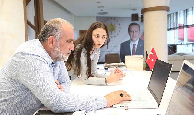 Sandıkçı: &quot;Gençlerimizin fikirlerini destekliyoruz&quot;