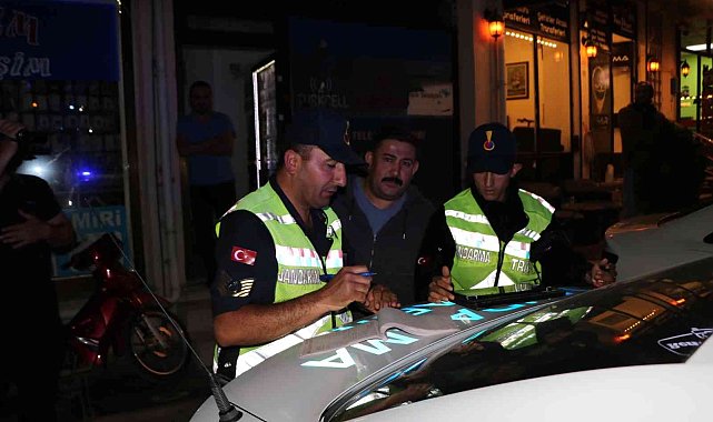 Sandıklı&#039;da polis ve jandarmadan motosiklet sürücülerine yönelik ortak denetim