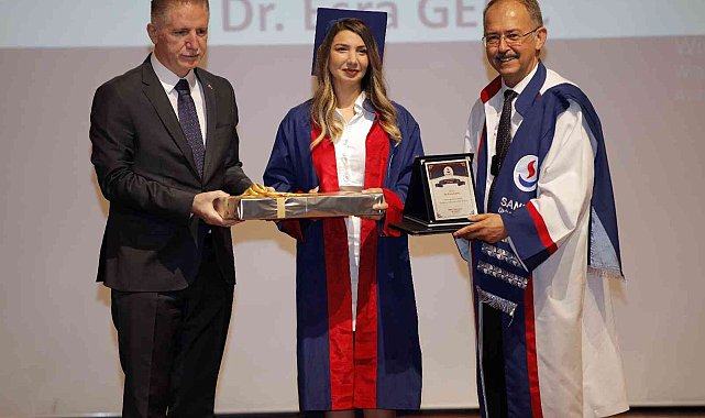 SANKO Üniversitesi Tıp Fakültesinde mezuniyet coşkusu