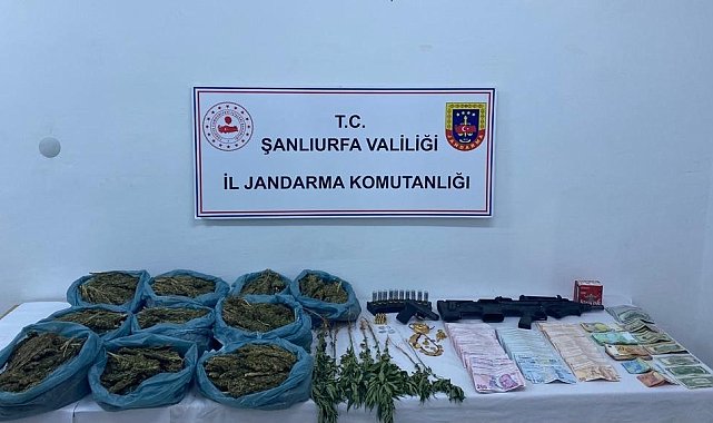 Şanlıurfa'da silah ve uyuşturucu operasyonunda 3 gözaltı