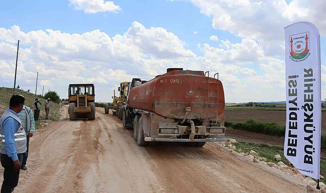 Şanlıurfa'da stabilize yol çalışması