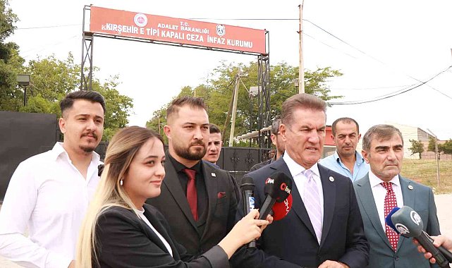 Sarıgül, Kırşehir E-Tipi Cezaevi önünde af çağrısını yineledi
