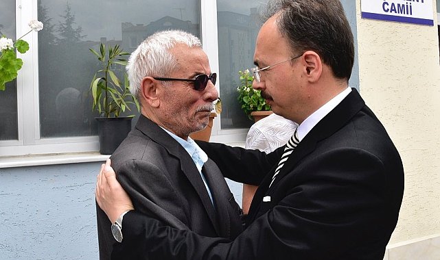 Şehit ailesinin acısını paylaştı