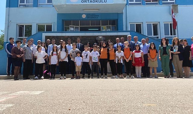 Şehit olan memurun adına kütüphane açıldı