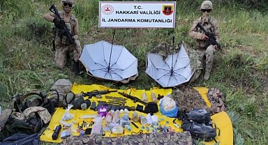 Şemdinli'de 2 teröristin etkisiz hale getirildiği operasyonda silah, mühimmat ve patlayıcı ele geçirildi