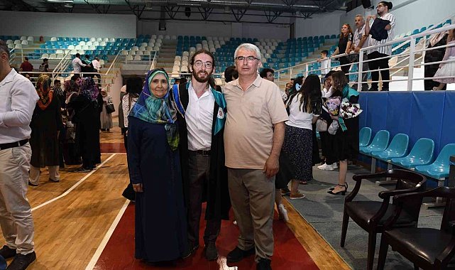 Serebral palsi hastası genç mücadele etti, mühendis olmayı başardı