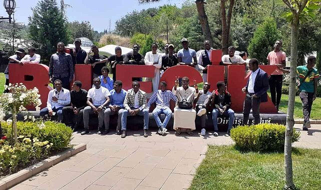 Şeyh Edebali Türbesi'ne 7 ülkeden ziyaretçi geldi