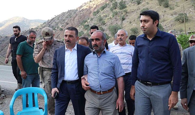 Siirt Valisi Hacıbektaşoğlu, çayda kaybolan Eyüp Güneş&#039;in ailesiyle görüştü