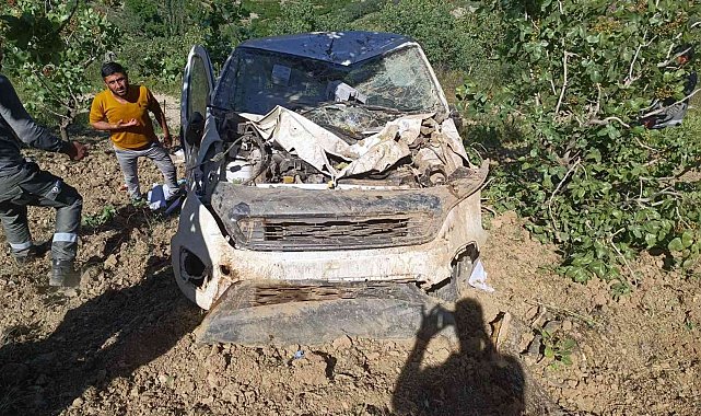 Siirt'te araç uçuruma yuvarlandı: 2 yaralı