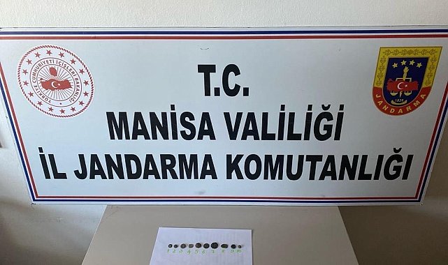 Sikkeleri satmak isterken jandarmaya yakalandılar