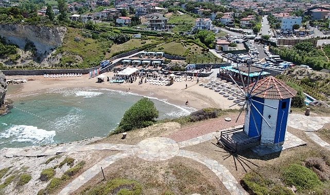 Şile A-LA Kadınlar Plajı'nda Mavi Bayrak dalgalanmaya başladı