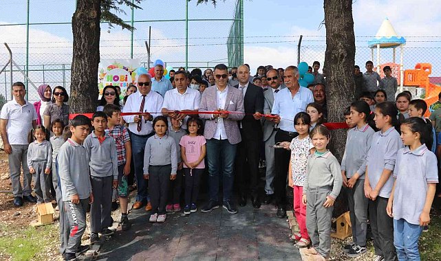 Silifke'de okullara kütüphane ve hobi bahçesi yapılıyor