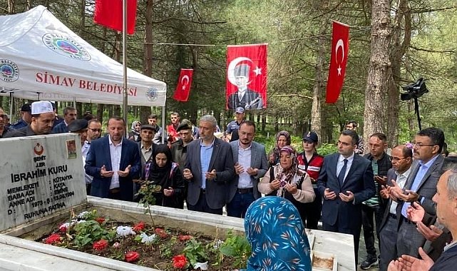 Simavlı şehitler mezarları başında anıldı