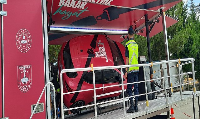 Simülasyon aracı ile emniyet kemeri konusunda farkındalık oluşturuldu