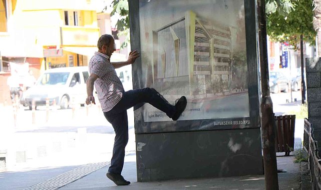 Şişede durduğu gibi durmadı