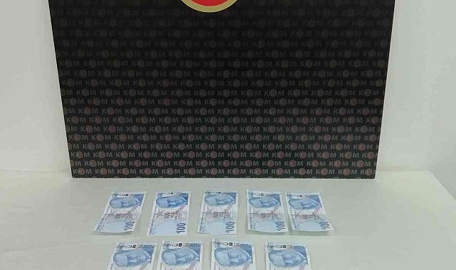 Sivas&#039;ta piyasaya sahte para sokarken yakalandılar