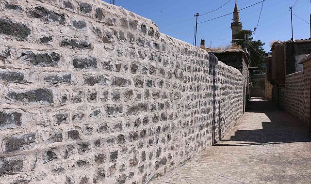 Siverek&#039;in tarih kokan sokakları, aslına uygun hale getiriliyor