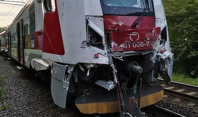 Slovakya'da tren kazasında 4'ü ağır 70 kişi yaralandı