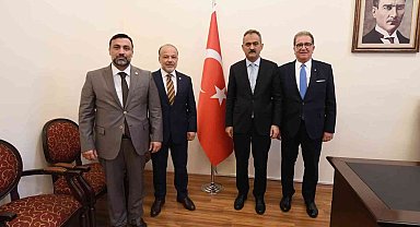 Söke Ticaret Borsası Başkanı Nejat Seğel, Bakan Özer ile görüştü