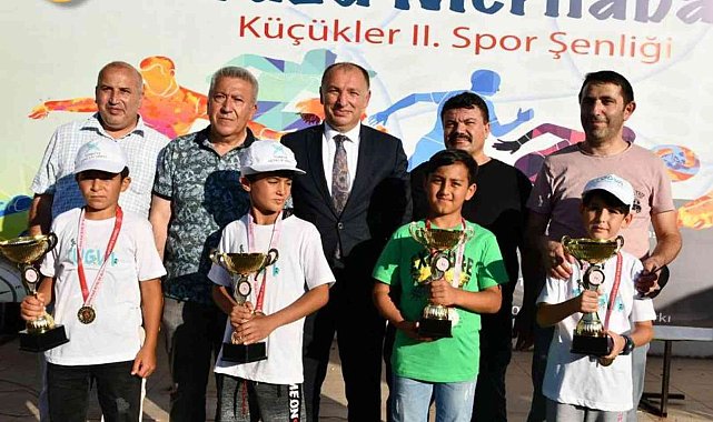 Spor şenliğinin ödülleri verildi