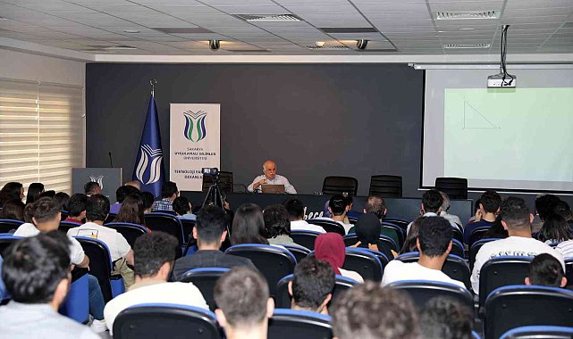 SUBÜ Kariyer Zirvesi 2022'de