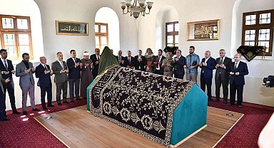 Sultan Murad, Kosova'da kabri başında anıldı