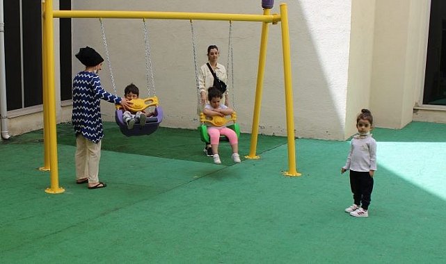 Suluova Belediyesinden hastaneye gitmekten korkan çocuklar için oyun parkı