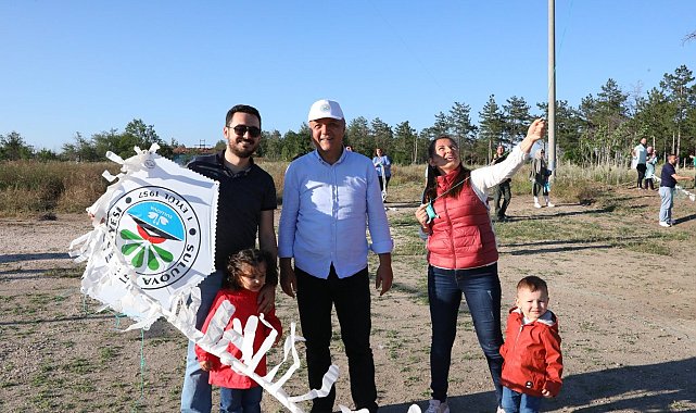 Suluova Belediyesinden Yedikır Millet Bahçesinde uçurtma şenliği