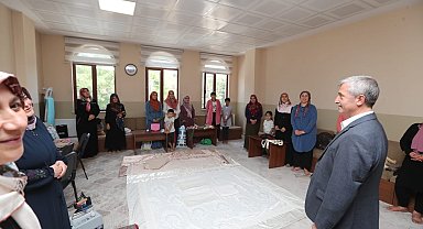 Tahmazoğlu kursiyerlerle buluştu