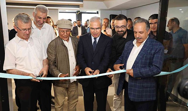 Talas&#039;ta portre resim sergisi sanatseverlerle buluştu