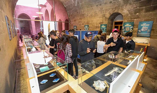 Talaslı öğrenciler, gezerek öğrendiler