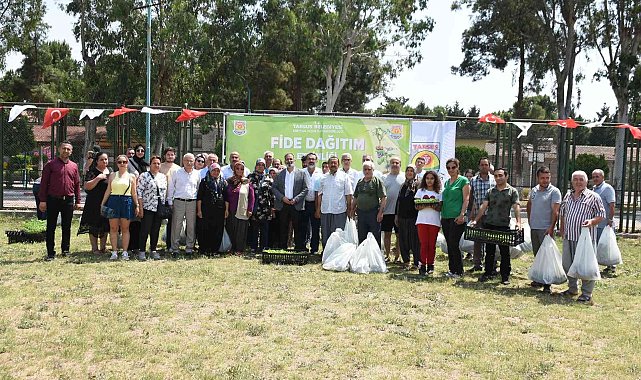 Tarsus Belediyesi, çiftçilere 2 milyon yazlık fide dağıttı