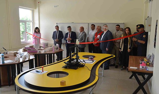 Taşköprü'de robotik kodlama sınıfı açıldı