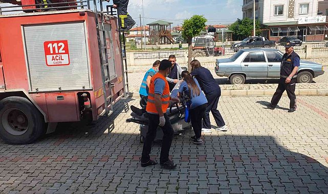 - Tatbikatta sağlık çalışanları oyunculuklarıyla göz doldurdu