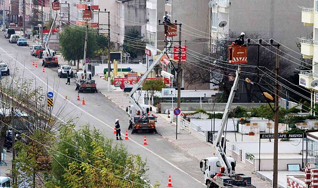 Tatil bölgelerindeki elektrik hatlarında bakım ve onarım