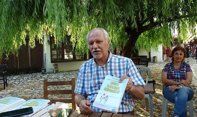 Tazeleme Üniversitesi kitabı okuruyla buluştu