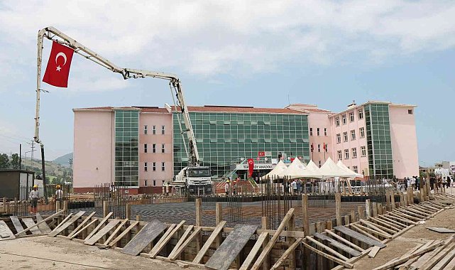 Tekkeköy Anadolu İmam Hatip Lisesi Uygulama Camii'nin temeli atıldı